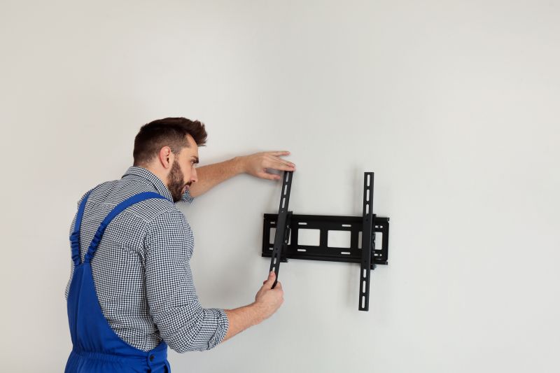 Outdoor Tv Mounting in Kansas City, KS